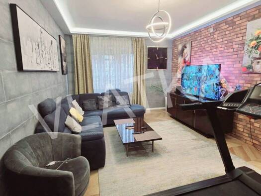 Wohnung zur Miete 2.000 € 3 Zimmer 83 m² 2. Geschoss Zagreb