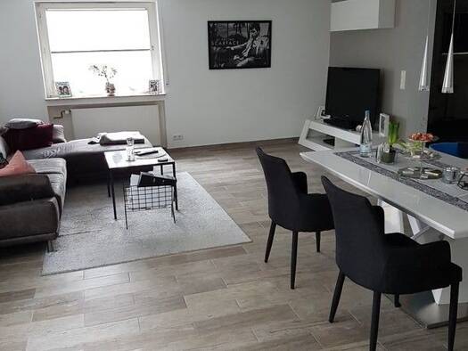 Wohnung zur Miete 1.350 € 2,5 Zimmer 89 m² 3 Geschosse frei ab 01.11.2026 Möhringen Möhringen 70567