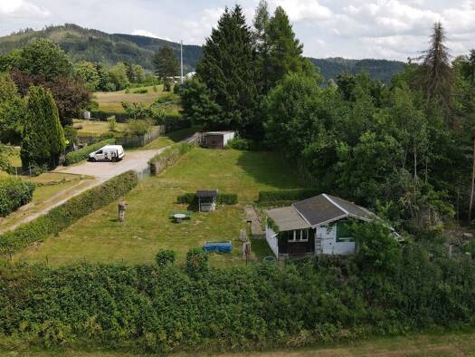 Haus zum Kauf 12.000 € 913 m² Grundstück Suhl 98527