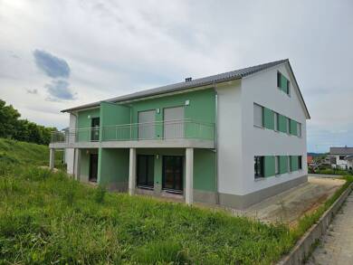 Wohnung zur Miete 980 € 4 Zimmer 98 m² Geschoss 1/1 Edelsfeld Edelsfeld 92265