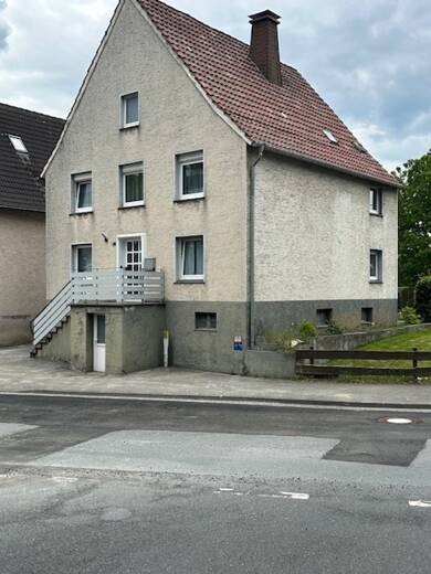 Einfamilienhaus zum Kauf 169.000 € 6 Zimmer 130 m² 676 m² Grundstück Suttrop Warstein 59581