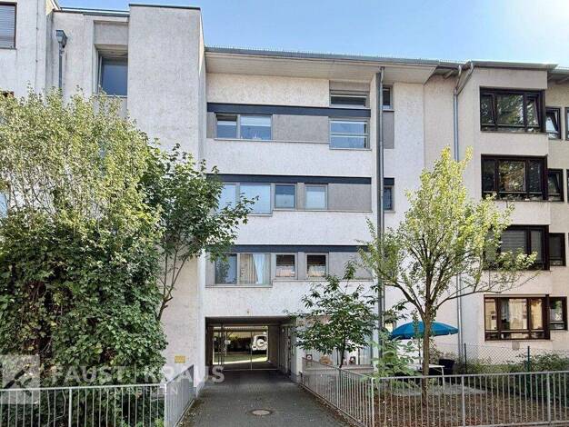 Haus zum Kauf 1.599.000 € 12 Zimmer 361,7 m² 380 m² Grundstück Niederrad Frankfurt am Main / Niederrad 60528