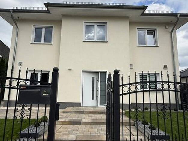 Einfamilienhaus zur Miete 3.500 € 6 Zimmer 168 m² 450 m² Grundstück Marzahn Berlin 12685