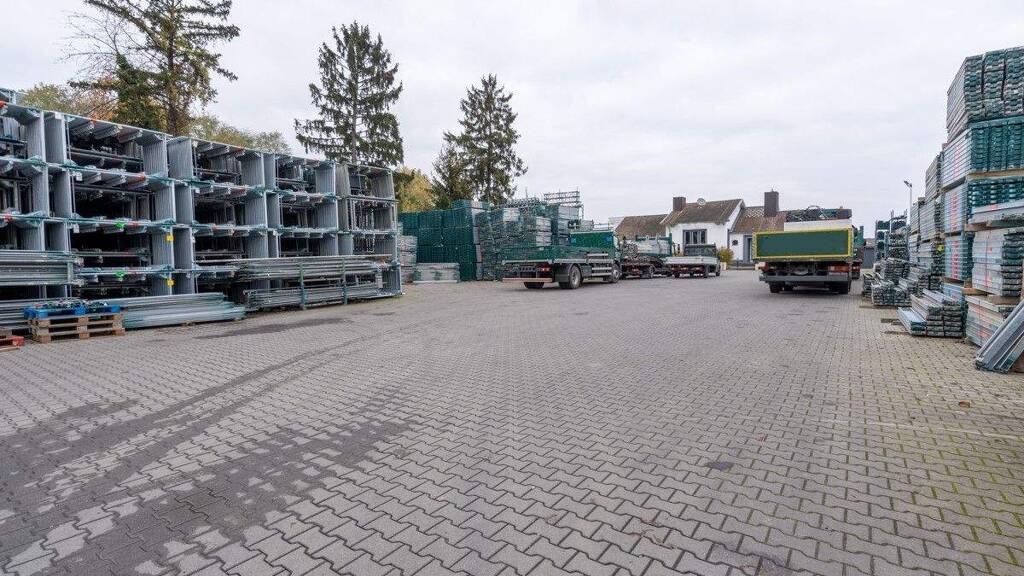 Lagerhalle zur Miete 8.000 € 2.471 m² Lagerfläche Vogelsang Köln 50829