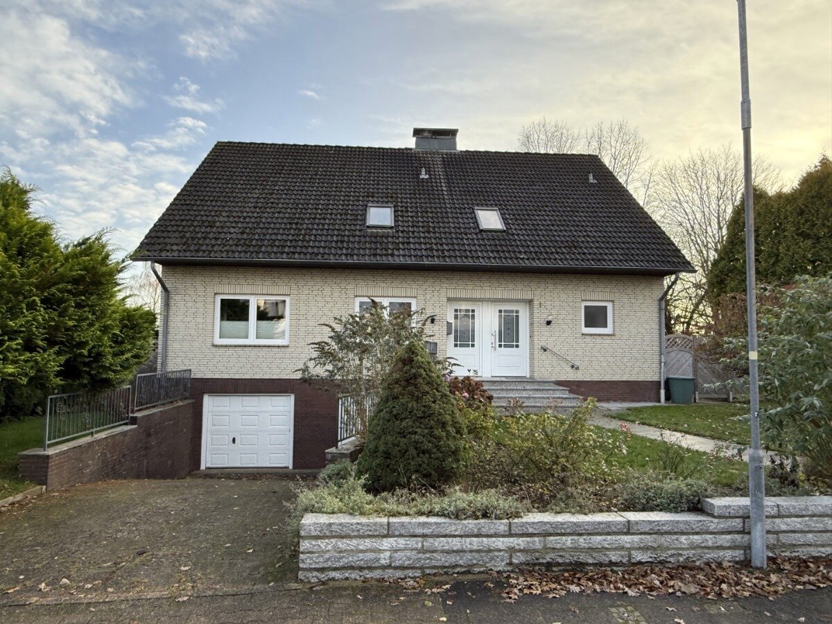 Einfamilienhaus zur Miete 1.800 € 7 Zimmer 242,5 m²<br/>Wohnfläche 872 m²<br/>Grundstück Fichtenkamp 1 Nenndorf Rosengarten 21224