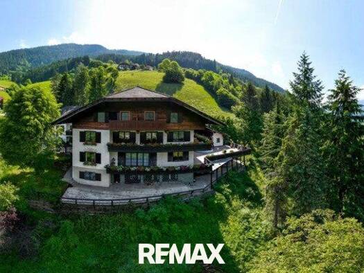 Haus zum Kauf 1.100.000 € 15 Zimmer 1.000 m² 9.082 m² Grundstück Feld am See 9544