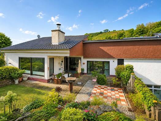 Einfamilienhaus zum Kauf 975.000 € 8 Zimmer 215 m² 750 m² Grundstück Zwingenberg Zwingenberg 64673