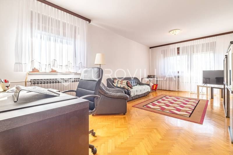 Haus zum Kauf 750.000 € 6 Zimmer 334 m²<br/>Wohnfläche Gracani 10000