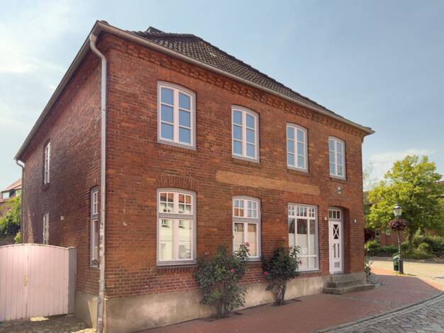 Stadthaus zum Kauf 465.000 € 5 Zimmer 167 m² 213 m² Grundstück Lütjenburg 24321