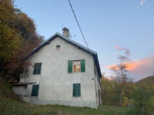 Rustico zum Kauf 120.000 € 8 Zimmer 200 m² 6.000 m² Grundstück Sassello 17046