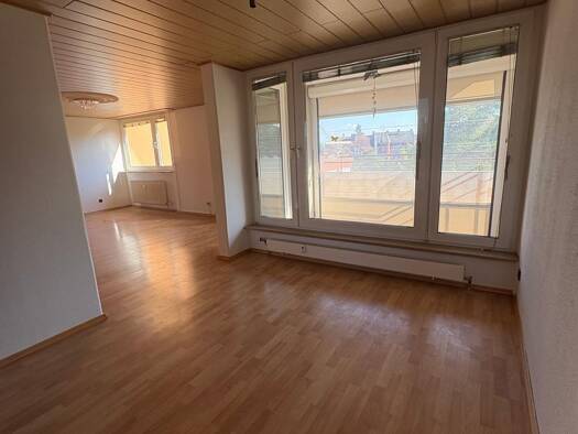 Wohnung zur Miete 1.300 € 5 Zimmer 100 m² Geschoss 4/8 frei ab sofort Eigenes Heim Fürth 90766