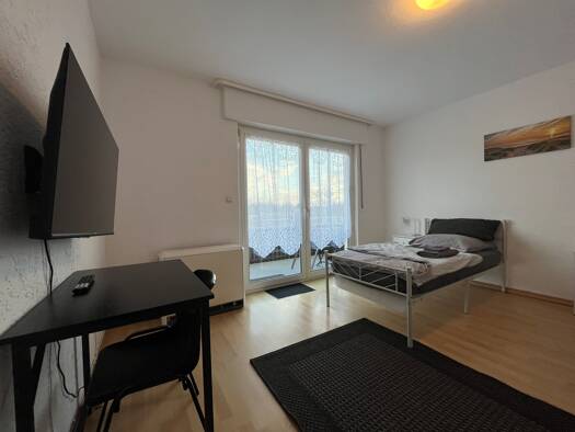 Wohnung zur Miete 1.050 € 3 Zimmer 76 m² Geschoss 1/3 frei ab sofort Alte Mannheimer Landstr 10 Brühl 68782