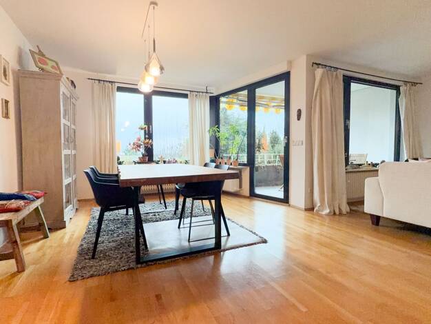 Einfamilienhaus zur Miete 3.200 € 6 Zimmer 178 m² 588 m² Grundstück frei ab 01.07.2026 Neuenhain Bad Soden am Taunus 65812