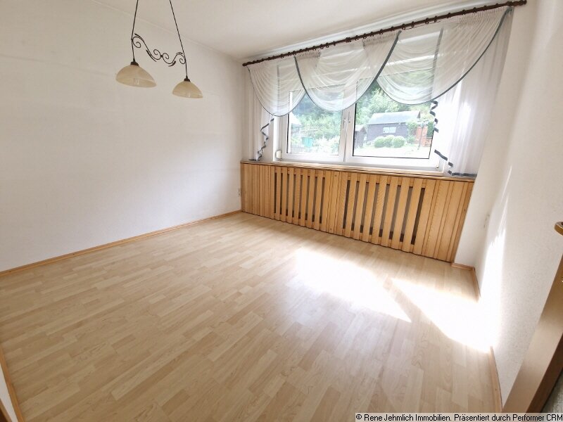 Einfamilienhaus zum Kauf 140.000 € 4 Zimmer 93 m²<br/>Wohnfläche 269 m²<br/>Grundstück Langenberg Raschau 08352