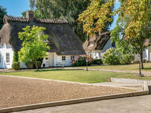 Haus zum Kauf 1.450.000 € 7 Zimmer 173 m² 9.372 m² Grundstück Lindhöft Noer 24214