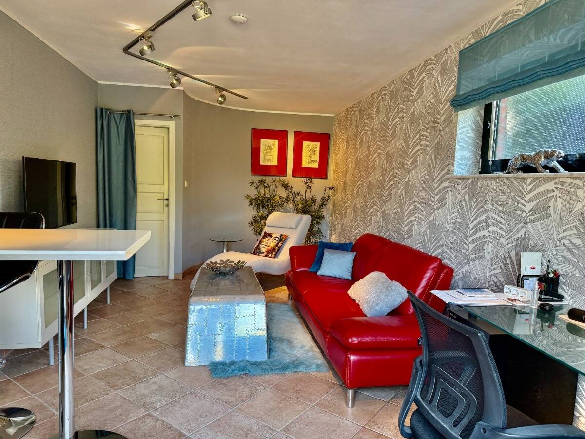 Property thumbnail 19