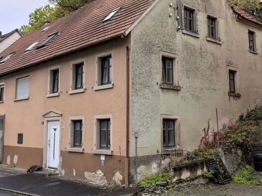 Doppelhaushälfte zum Kauf 49.900 € 5 Zimmer 125 m² 259 m² Grundstück Waldmühlbach Billigheim / Waldmühlbach 74842