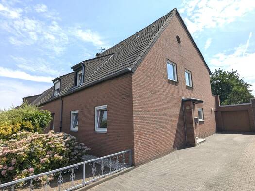 Doppelhaushälfte zum Kauf 369.000 € 5 Zimmer 135 m² 1.060 m² Grundstück Kapellen Grevenbroich 41516