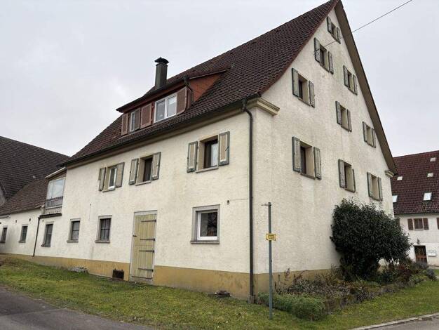 Mehrfamilienhaus zum Kauf 410.000 € 8 Zimmer 224 m² 3.361 m² Grundstück Beuerlbach Crailsheim / Beuerlbach 74564