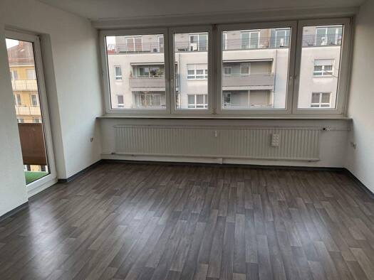 Wohnung zur Miete 440 € 1 Zimmer 30,9 m² 4. Geschoss frei ab sofort Ludwig-Feuerbach-Straße Rennweg Nürnberg 90489
