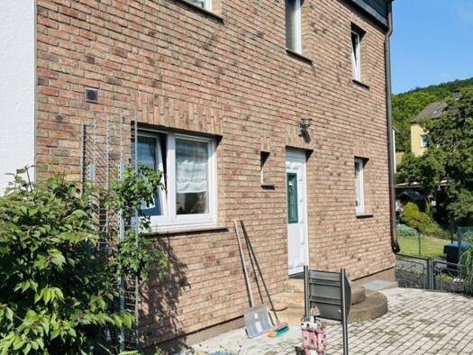 Reihenendhaus zum Kauf 390.000 € 8 Zimmer 180 m² 628 m² Grundstück Hemer 58675