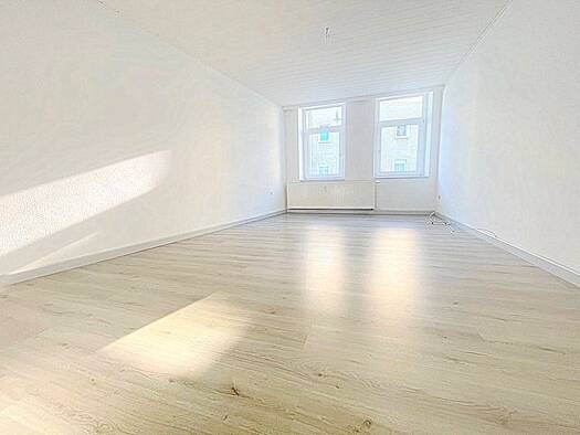 Wohnung zur Miete 850 € 4 Zimmer 110 m² EG frei ab sofort Ernst-Thälmann-Str. 59 Lützen 06686