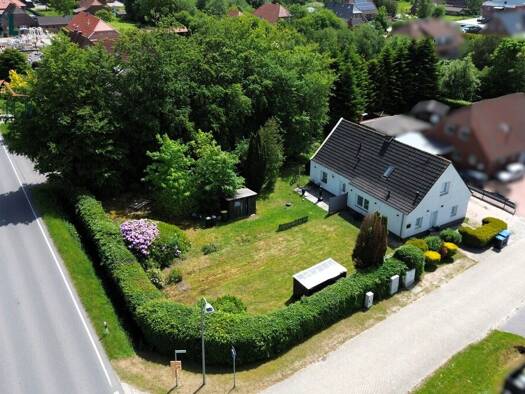Mehrfamilienhaus zum Kauf 279.000 € 5 Zimmer 175 m² 1.181 m² Grundstück Moordorf Südbrookmerland / Moordorf 26624