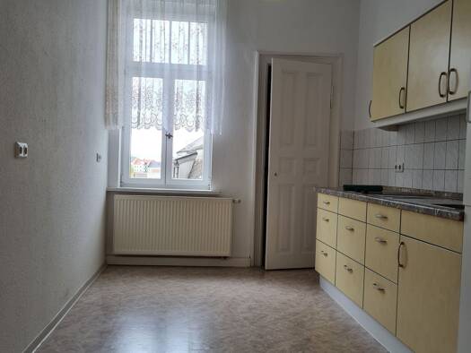 Wohnung zur Miete 390 € 3 Zimmer 65 m² 2. Geschoss frei ab sofort Leisnig Leisnig 04703