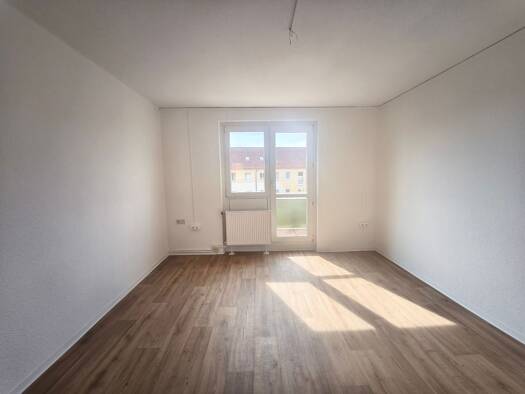 Wohnung zur Miete 350 € 3 Zimmer 57,4 m² 3. Geschoss Naumburger Straße 90 Beuna Merseburg 06217