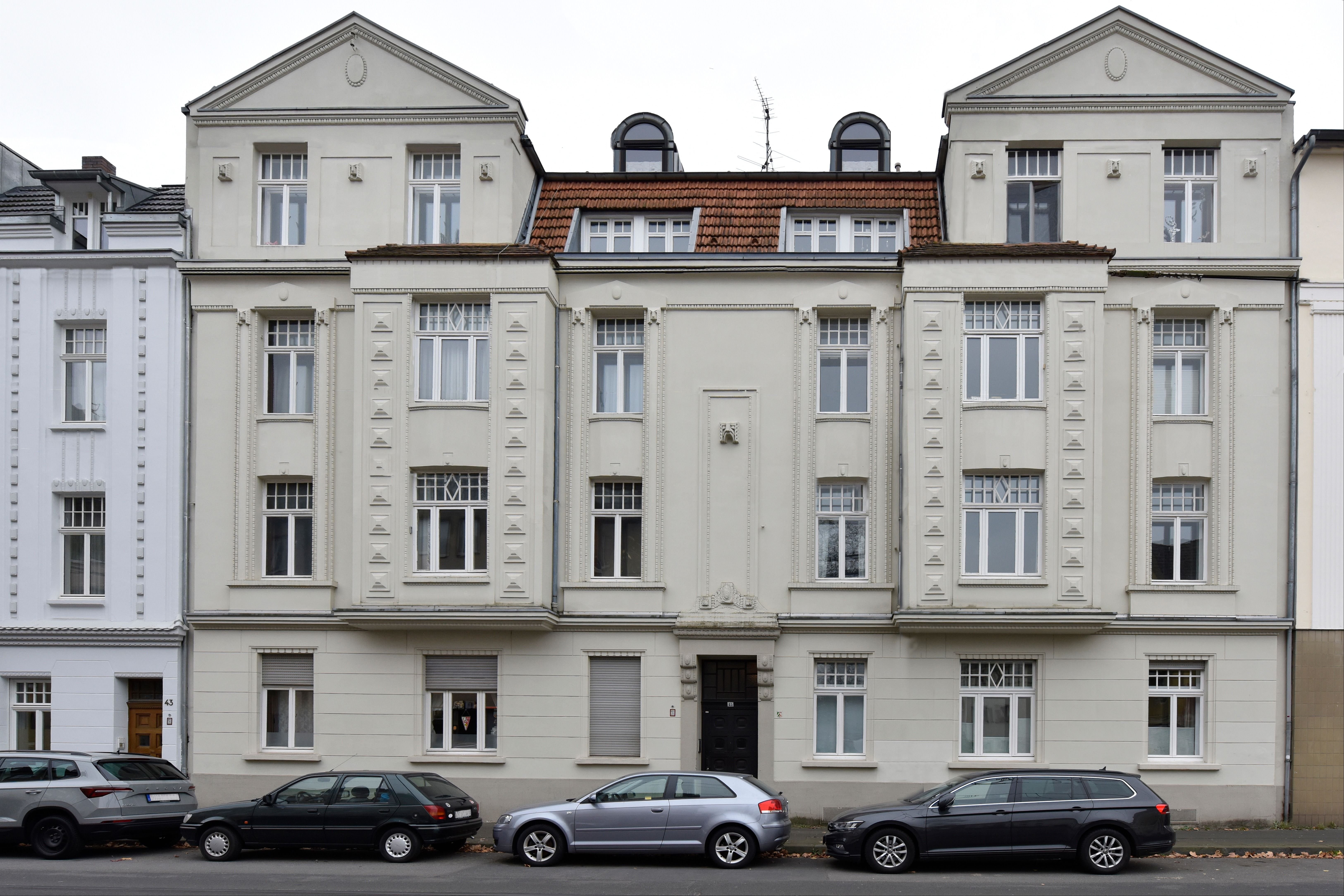 Wohnung zur Miete 2.200 € 4 Zimmer 98 m²<br/>Wohnfläche 1.<br/>Geschoss ab sofort<br/>Verfügbarkeit Neuehrenfeld Köln 50825