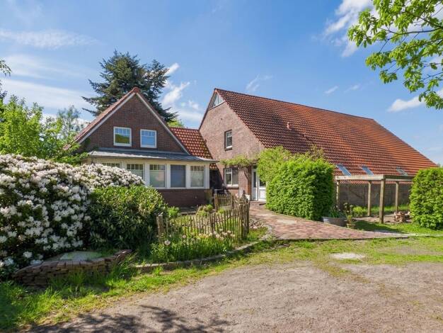 Einfamilienhaus zum Kauf 549.000 € 9 Zimmer 280 m² 14.986 m² Grundstück Bentstreek Friedeburg 26446