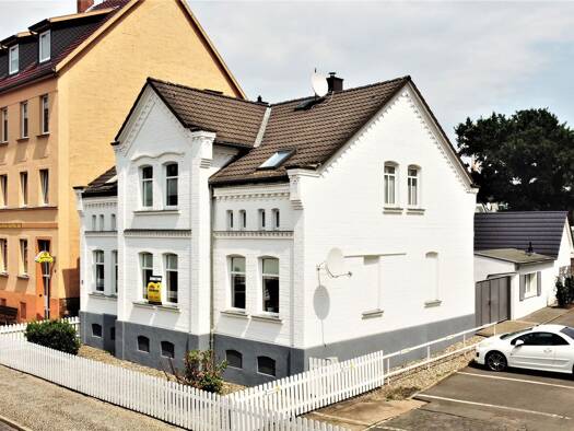 Wohnung zur Miete 675 € 3 Zimmer 90 m² Rudolf-Breitscheid-Straße 4 Sangerhausen Sangerhausen 06526