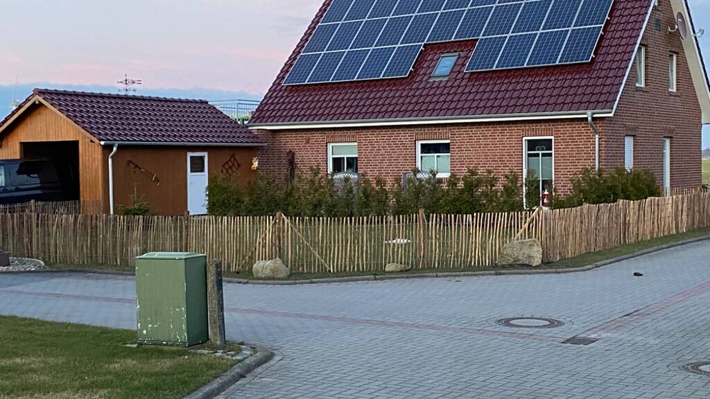 Wohnung zur Miete 570 € 3 Zimmer 68 m² 1. Geschoss frei ab sofort Werdum 26427