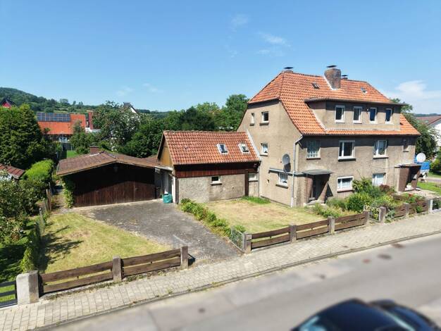 Doppelhaushälfte zum Kauf 198.000 € 6,5 Zimmer 180,5 m² 782 m² Grundstück Bad Pyrmont 31812