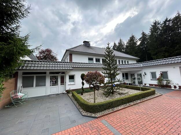 Mehrfamilienhaus zum Kauf 750.000 € 9 Zimmer 437 m² 5.661 m² Grundstück Herbergen Essen (Oldenburg) 49632