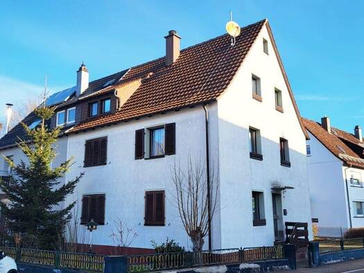 Doppelhaushälfte zum Kauf provisionsfrei 280.000 € 9 Zimmer 158 m² 235 m² Grundstück Schwenningen Villingen-Schwenningen 78054