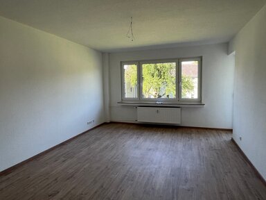 Wohnung zur Miete 381 € 2 Zimmer 58,6 m² 1. Geschoss frei ab sofort Gudrunstraße 4 Hochemmerich Duisburg 47226