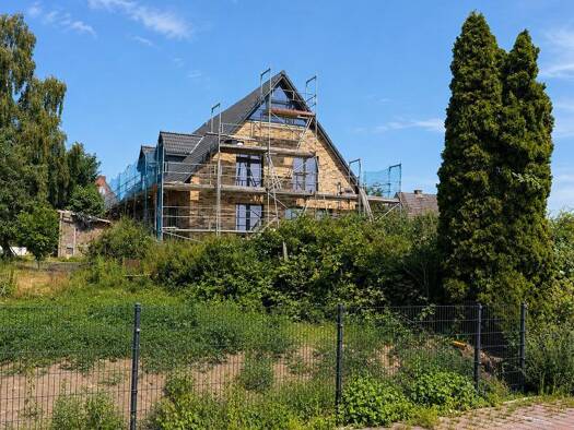 Doppelhaushälfte zum Kauf 270.000 € 4 Zimmer 110 m² 350 m² Grundstück Bujendorf Süsel 23701