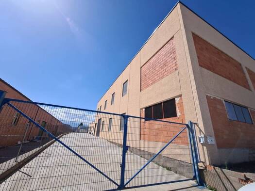 Ladenfläche zur Miete 1.450 € 938 m² Verkaufsfläche Segovia 40195