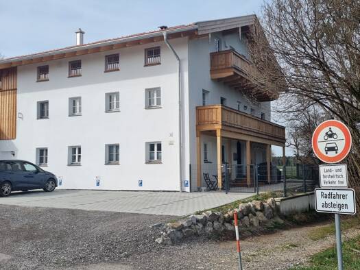 Wohnung zum Kauf - Erstbezug 1.135.000 € 4 Zimmer 151,2 m² 2. Geschoss Hohendilching Valley 83626