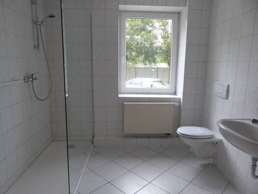 Wohnung zur Miete 392 € 2 Zimmer 60,3 m² EG Triftweg (Dessau) 4 West Dessau-Roßlau 06847