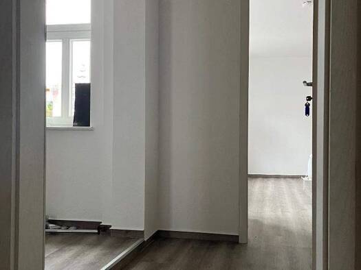 Wohnung zur Miete 715 € 4 Zimmer 95 m² frei ab 01.05.2026 Ilmenau 98693
