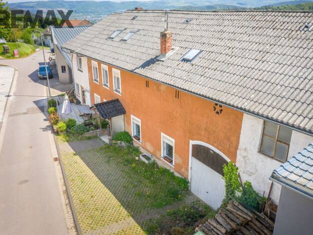 Reihenmittelhaus zum Kauf 249.000 € 8 Zimmer 203 m² 469 m² Grundstück Kahren Saarburg 54439