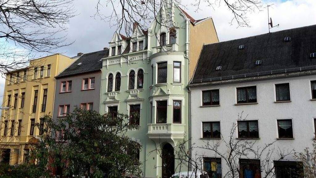 Wohnung zur Miete 350 € 2 Zimmer 66 m² Crimmitschau 08451