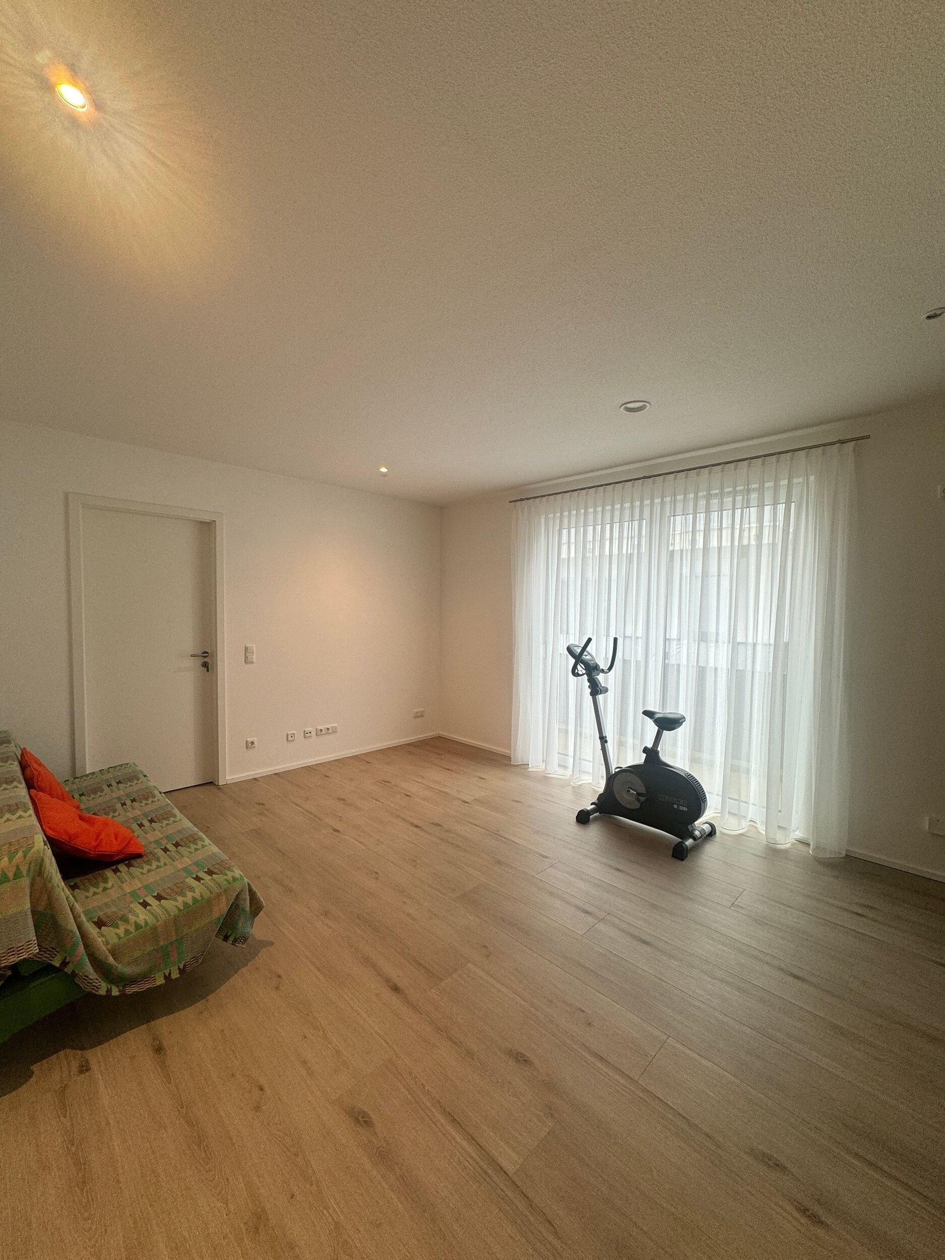 Wohnung zur Miete 680 € 2 Zimmer 45,4 m²<br/>Wohnfläche 1.<br/>Geschoss 01.03.2025<br/>Verfügbarkeit Kolpingstr. 1-7 Ekkehard - Realschule 21 Singen 78224