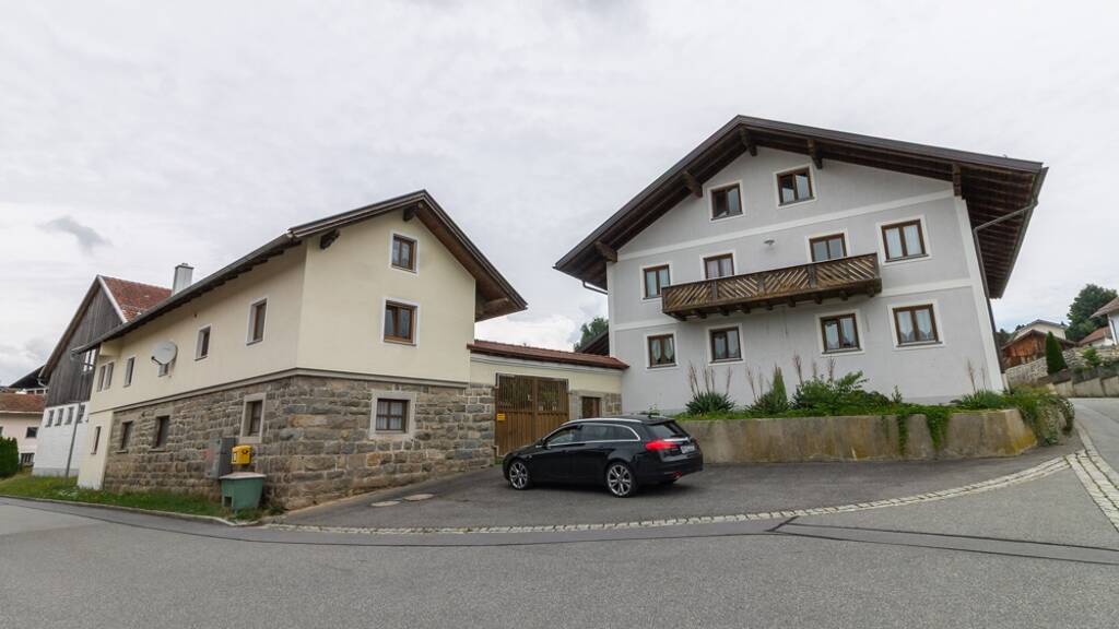 Einfamilienhaus zum Kauf 695.000 € 6 Zimmer 240 m² 2.079 m² Grundstück Niederpretz Hutthurm 94116