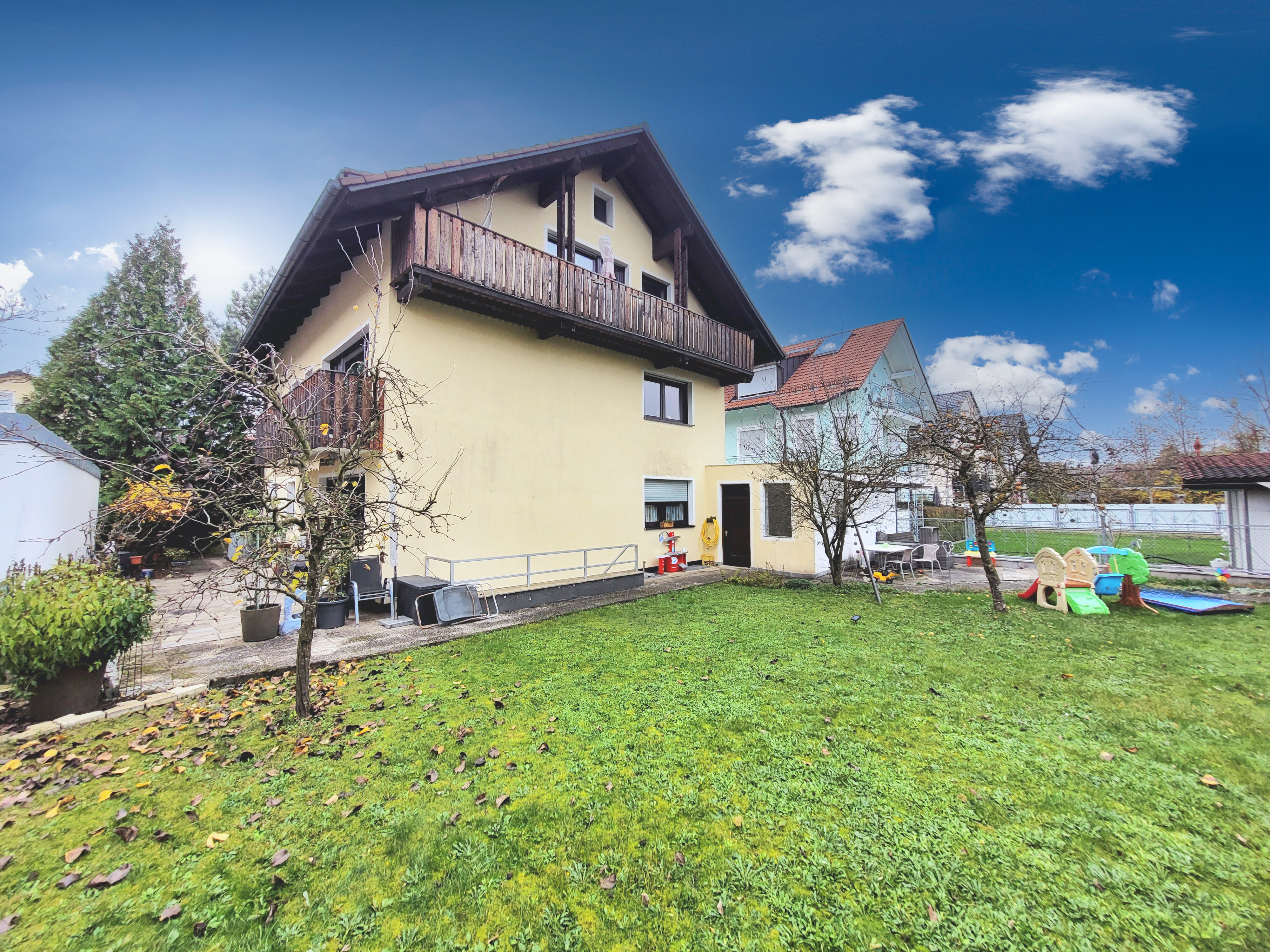 Mehrfamilienhaus zum Kauf 1.550.000 € 9 Zimmer 259,1 m²<br/>Wohnfläche 648 m²<br/>Grundstück Hasenbergl-Lerchenau Ost München 80933