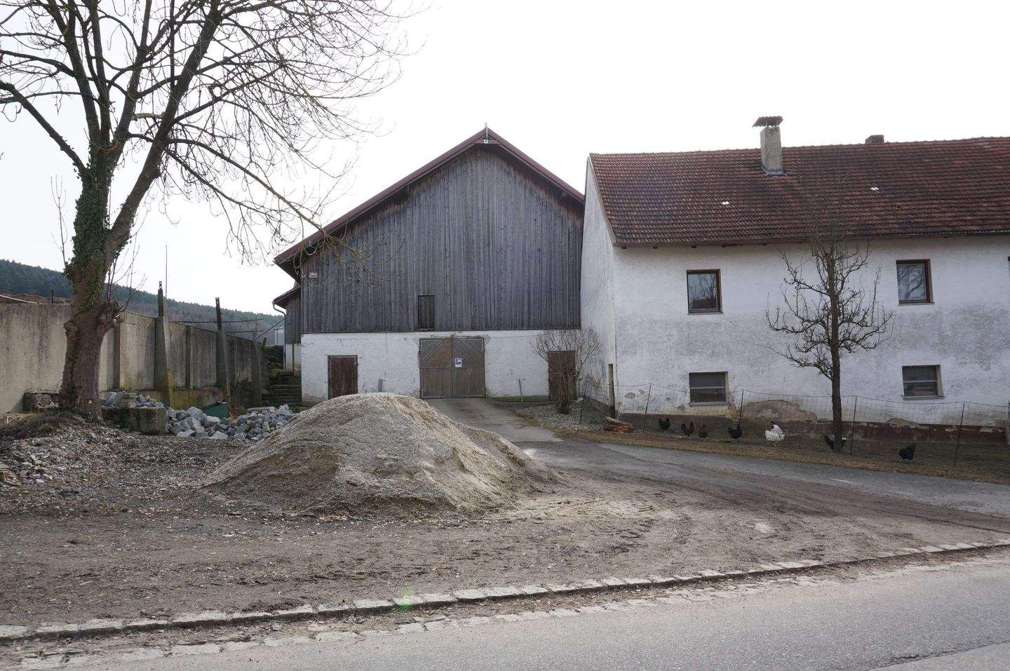 Immobilie in Runding - Seltene Gelegenheit: Zweifamilienhaus mit Nebengebäuden auf ehemaliger Hofstelle!!! - Bild 3