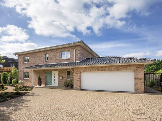 Einfamilienhaus zum Kauf - Erstbezug provisionsfrei 954.000 € 5 Zimmer 135 m² 750 m² Grundstück frei ab sofort Sasel Hamburg 22395