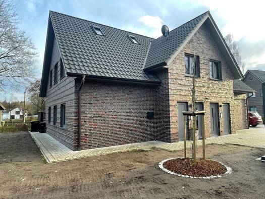 Doppelhaushälfte zur Miete 1.550 € 6 Zimmer 145 m² frei ab sofort Wildeshausen 27793